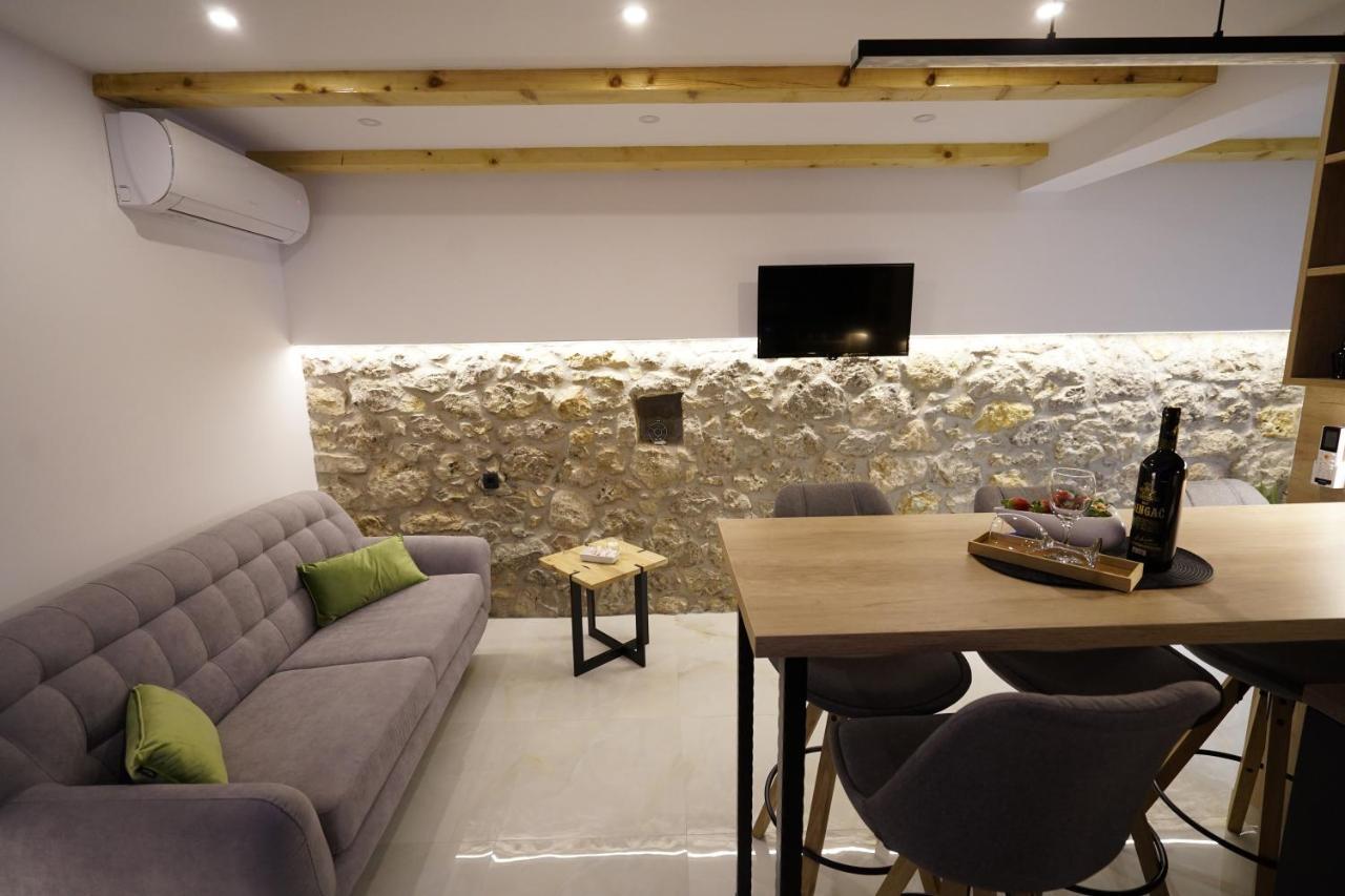 Apartment Ispod Ure Sinj Esterno foto