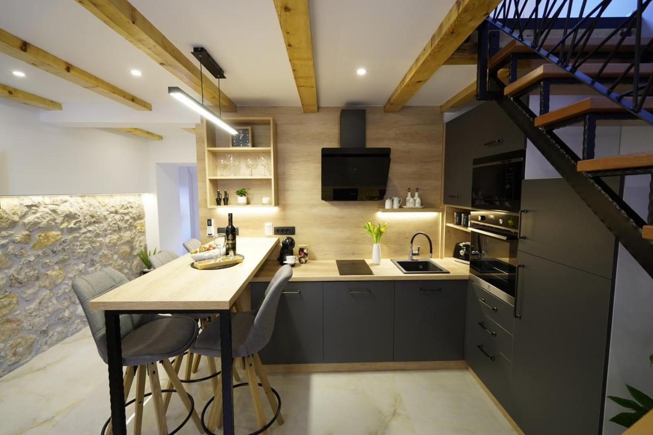 Apartment Ispod Ure Sinj Esterno foto