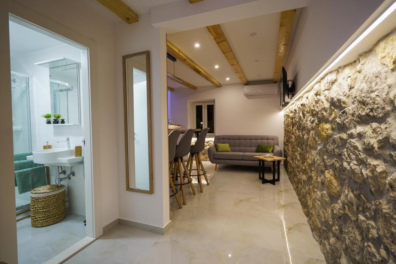 Apartment Ispod Ure Sinj Esterno foto