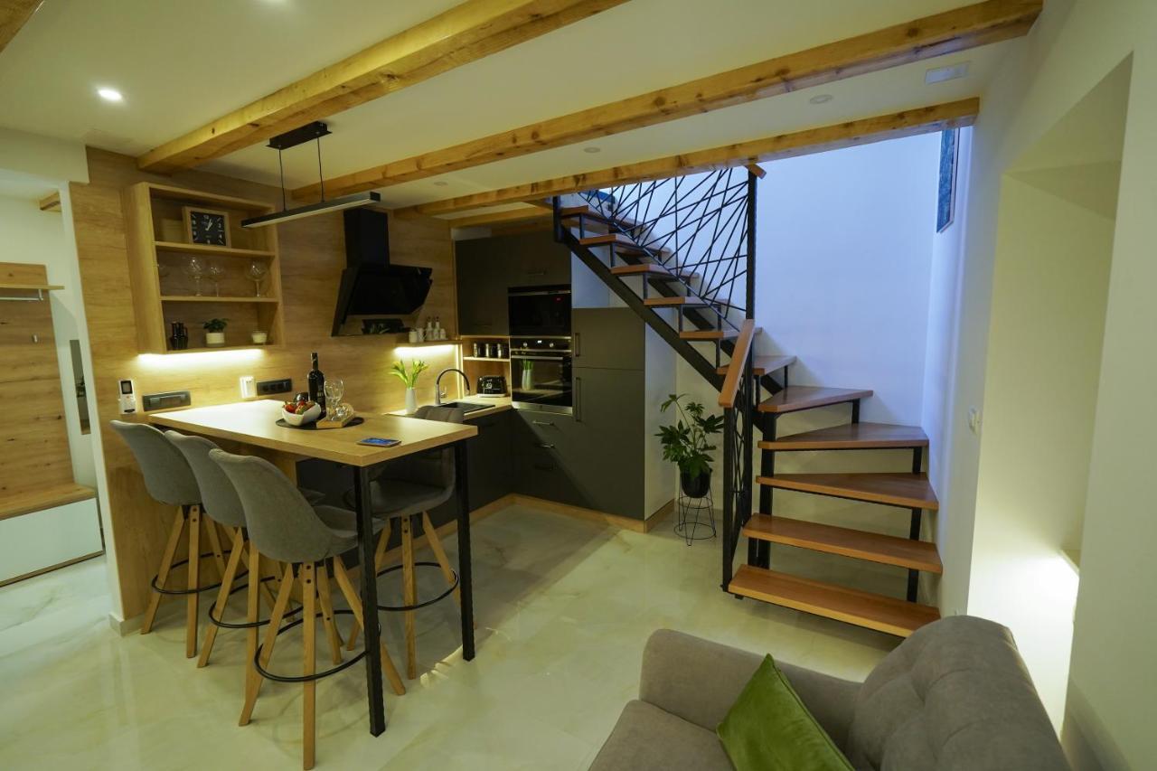 Apartment Ispod Ure Sinj Esterno foto
